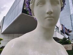-中航城君尚购物中心