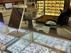 -新镜界眼镜(乐坊大华生活广场店)