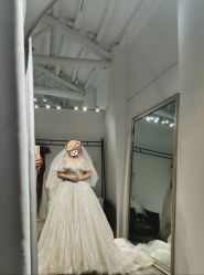-Lady  Jane高端婚纱礼服馆