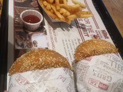 -The Habit Burger Grill 哈比特汉堡(爱琴海店)