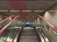 -红土地(地铁站)