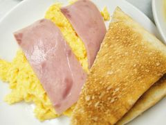 牛油方包火腿炒双蛋-澳洲牛奶公司(佐敦店)