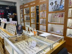 -沪睛眼镜蔡司官方授权店(金桥佳林路店)