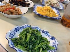 -七的湖·晚芳亭·阳澄湖农家菜·大闸蟹(莲花岛店)