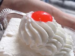 -红宝石·鲜奶小方·海派西点房(南丹店)