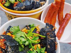 -黑色经典臭豆腐·湖南特产(步行街店)