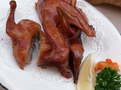 尚品嫩汁乳鸽-尚一汤·粤菜海鲜(环球港店)