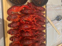 -肥肥虾庄·金牌油焖大虾(汉口城市广场店)