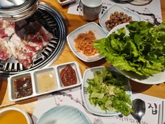 -唯成•韩国炭火烤肉 유성고기