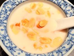 红曲酿杏仁露-三利音·玖弄小鲜(浦东嘉里城店)