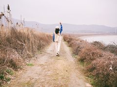 -亮河湾山庄