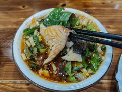 -乡土特色.冷锅鱼.牦牛肉汤锅