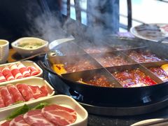九宫格红锅-纸盐河码头火锅(十八梯店)