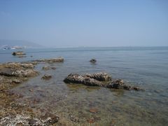 坝光海滩，天蓝水清。-坝光海滩