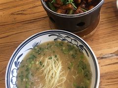 干锅牛蛙面-霸道川面馆(张江店)