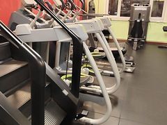 -英特健身俱乐部