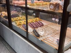 面包甜点陈列柜-奈雪的茶(湖滨银泰in77C区PRO店)