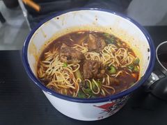 坨坨牛肉面-山城盅盅面