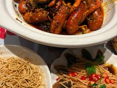 -肥肥虾庄·金牌油焖大虾(杨园滨江时代walk店)