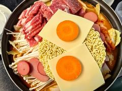 泡菜五花肉锅-炙韩料理·部队锅专门店