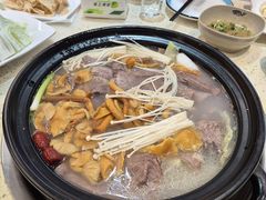 -九寨特色牦牛肉汤锅 羊肉汤锅