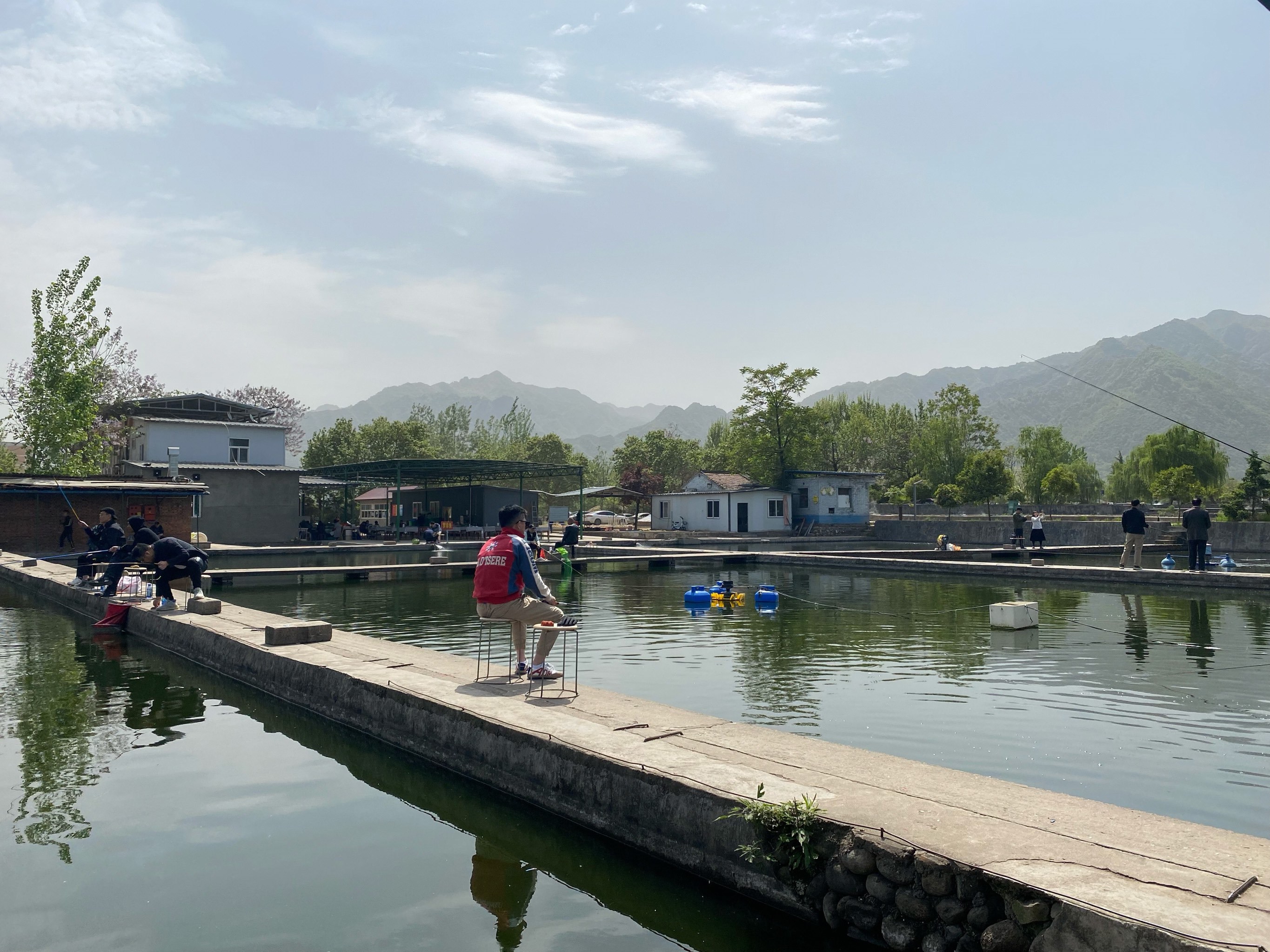 东大温泉度假村价格图片