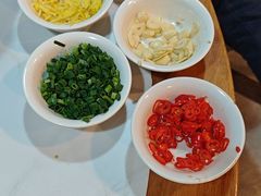 -颜氏双江清水鱼一养身火锅(磁器口店)