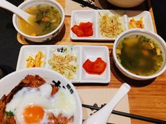 -熊吞·大碗丼烧肉饭(西市场嘉华店)