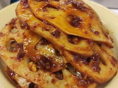 -堂瓦里·33年传统赣菜(第一街区店)