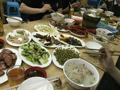 -雷祖芳老妈蹄花店