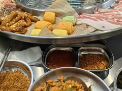 -哈哈碳都·牛肋条无限自助烤肉(宝龙店)
