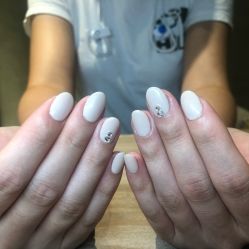 -AKIRA 安久日式美甲美睫