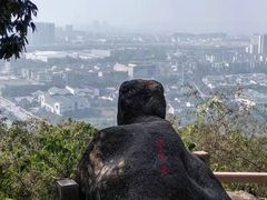 -灵岩山风景区