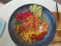 海鲜三文鱼波奇饭-Miss Fresh轻食(南京西路店)