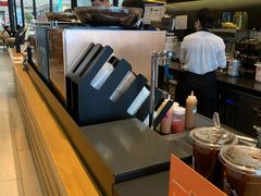 -星巴克臻选(华堂·新辰汇店)