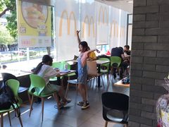 -麦当劳(伟城广场店)