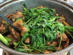 -芳村榕树头叹佬鸡煲(体育西店)