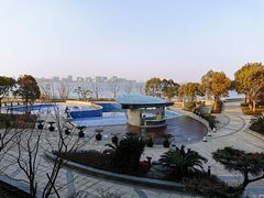 -上海滴水湖皇冠假日酒店