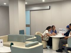 -上海大学附属上海和平眼科医院