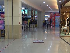 -鸿通城购物中心