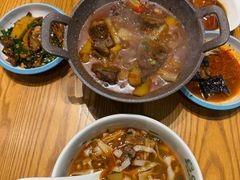 -呷佬·长沙手工米粉(金沙江路店)