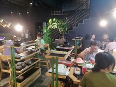 -鹿鸣山草本茶香火锅(园西路店)
