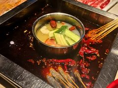 -二荆条·蜀鲜汇城市森林火锅