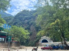 -雅鲁激流探险漂流