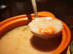 潮汕生蚝鲜虾粥-乔街深夜食堂·台州菜·高压锅生蚝(杭州总店)