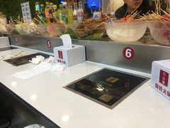 -百品聚旋转火锅(万德庄店)