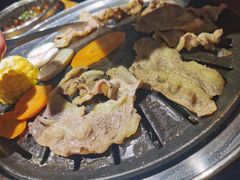 -明洞阿姨·韩式酱蟹烤肉·创意料理(三元桥店)