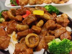 杏鲍菇雪花牛肉粒-湖北三五醇酒店·35年新楚菜