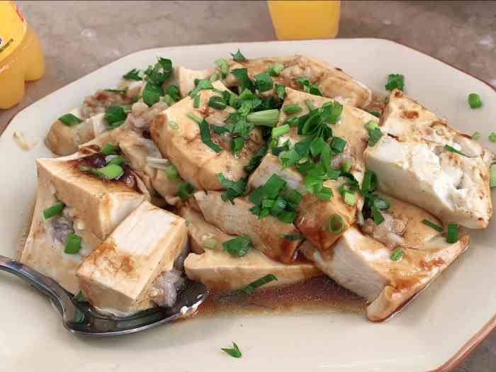 21:16打分一连三餐的吕田菜,虽然每餐都是紫苏鸭,煎酿豆腐,但每一家都