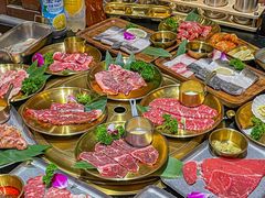 -何发发和牛烧肉·鳗鱼榴莲放题自助(乐峰广场店)